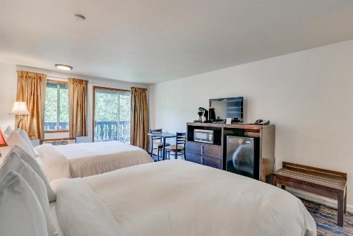 Alpine Rivers Inn image 26