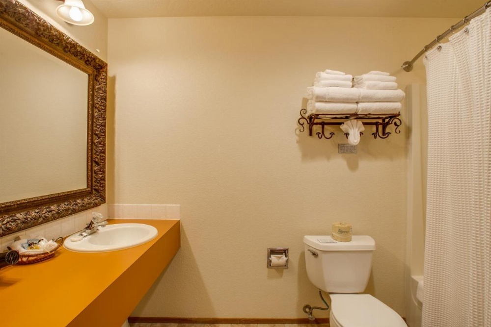 Alpine Rivers Inn Image 35